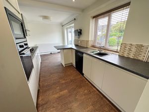 Kitchen- click for photo gallery